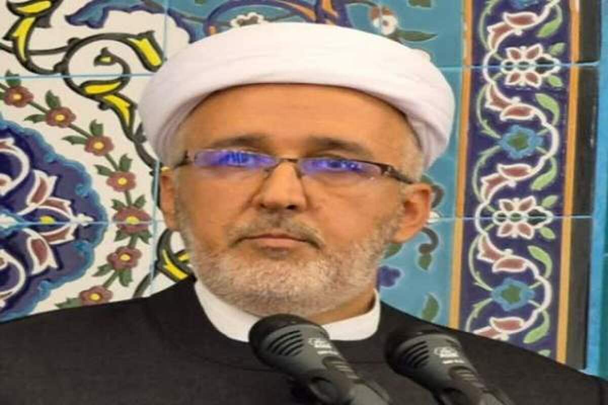 از نظر شرع همکاری با دشمنان برای ضربه زدن به یک کشور اسلامی مردود است