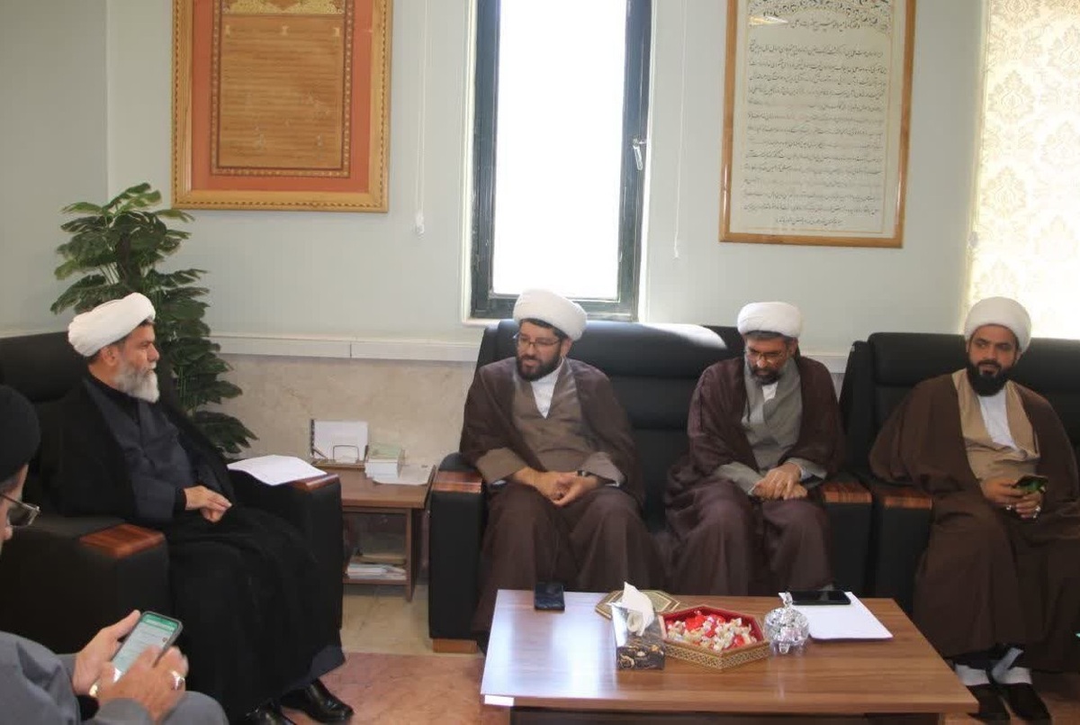 تاکید بر روشنگری ابعاد جنگ توسط روحانیون در قرارگاه جنگ ترکیبی «بلاغ مبین»
