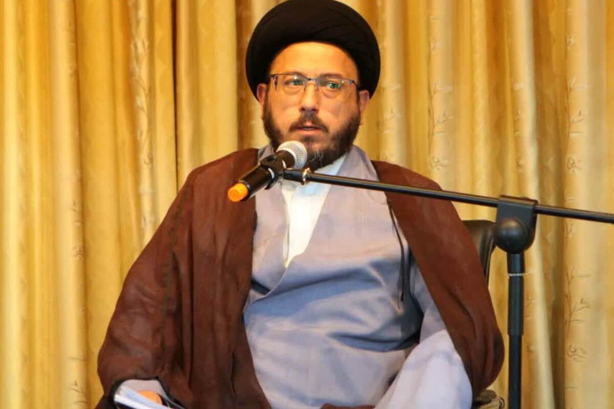 تفاوت رهبری الهی و مادی/ایمان دو سویه و ولایت‌پذیری مردم از پایه‌های نظام الهی است