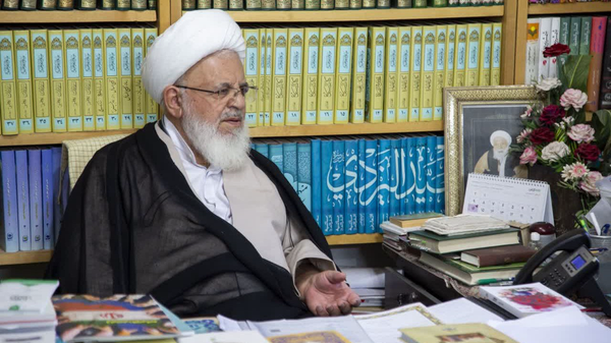 تا تحقق پیروزی نهایی در صحنه می‌مانیم