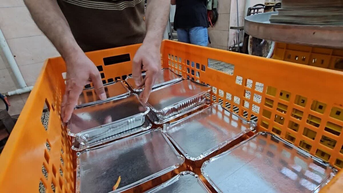 توزیع ۱۴۰۰پرس غذای گرم بین رزمندگان اسلام