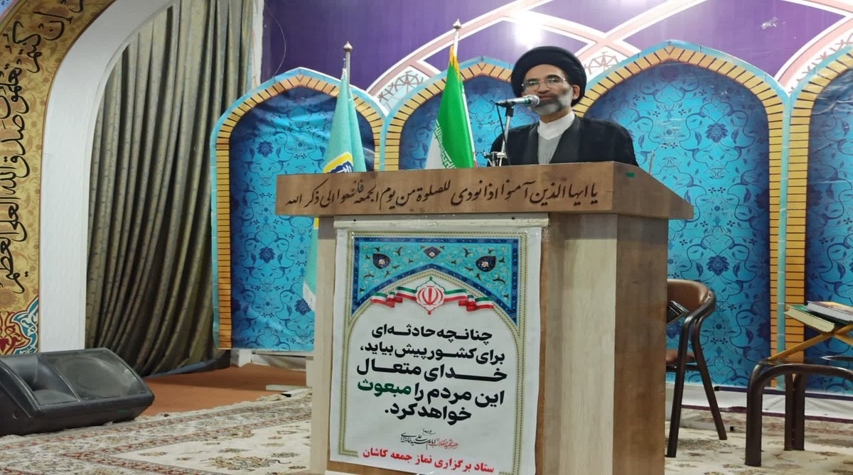 هیچکس حق اظهار نظر بر خلاف نظر رهبر معظم انقلاب در مورد تنگه هرمز را ندارد