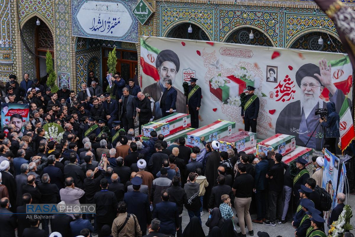 تشییع باشکوه پیکر مطهر ۱۲ شهید حملات وحشیانه آمریکایی صهیونی به قم