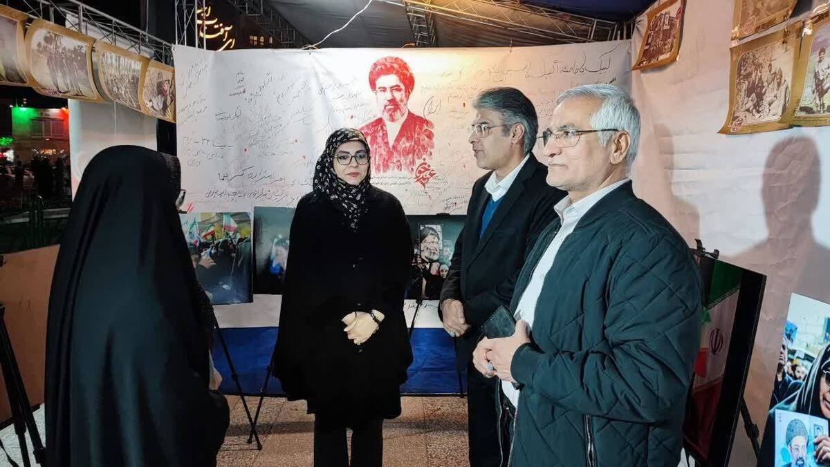 راه اندازی اولین نمایشگاه عکس خیابانی حماسه مردم مشهد در جنگ رمضان