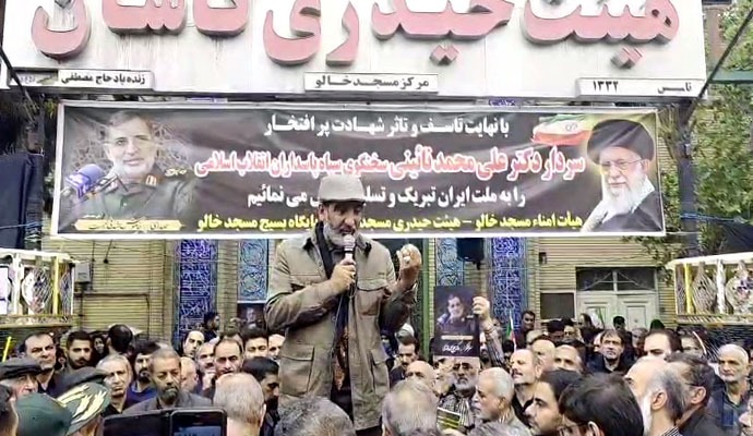 وداع و تشییع باشکوه کاشانی‌ها با سخنگوی سپاه + عکس