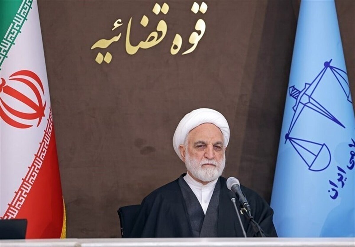 پیام تسلیت سران قوا و مسئولان نظام در پی شهادت دکتر خرازی/ تشییع پیکر شهید خرازی بر روی دستان نمازگزارن نماز جمعه تهران
