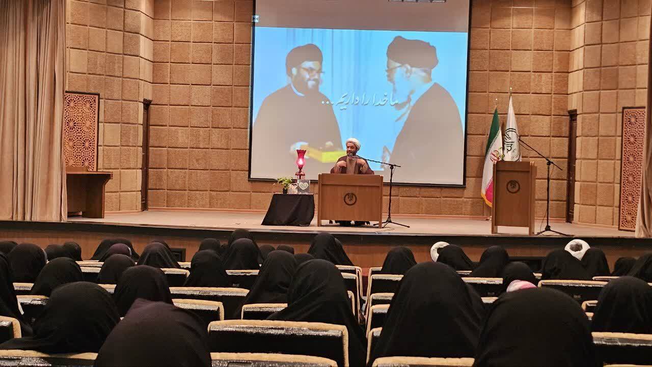 تبیین ویژگیهای امام ثالث انقلاب؛ چرا رهبر انقلاب بر مدیریت تنگه هرمز تأکید دارند تبیین ویژگیهای امام ثالث انقلاب؛ چرا رهبر انقلاب بر مدیریت تنگه هرمز تأکید دارند