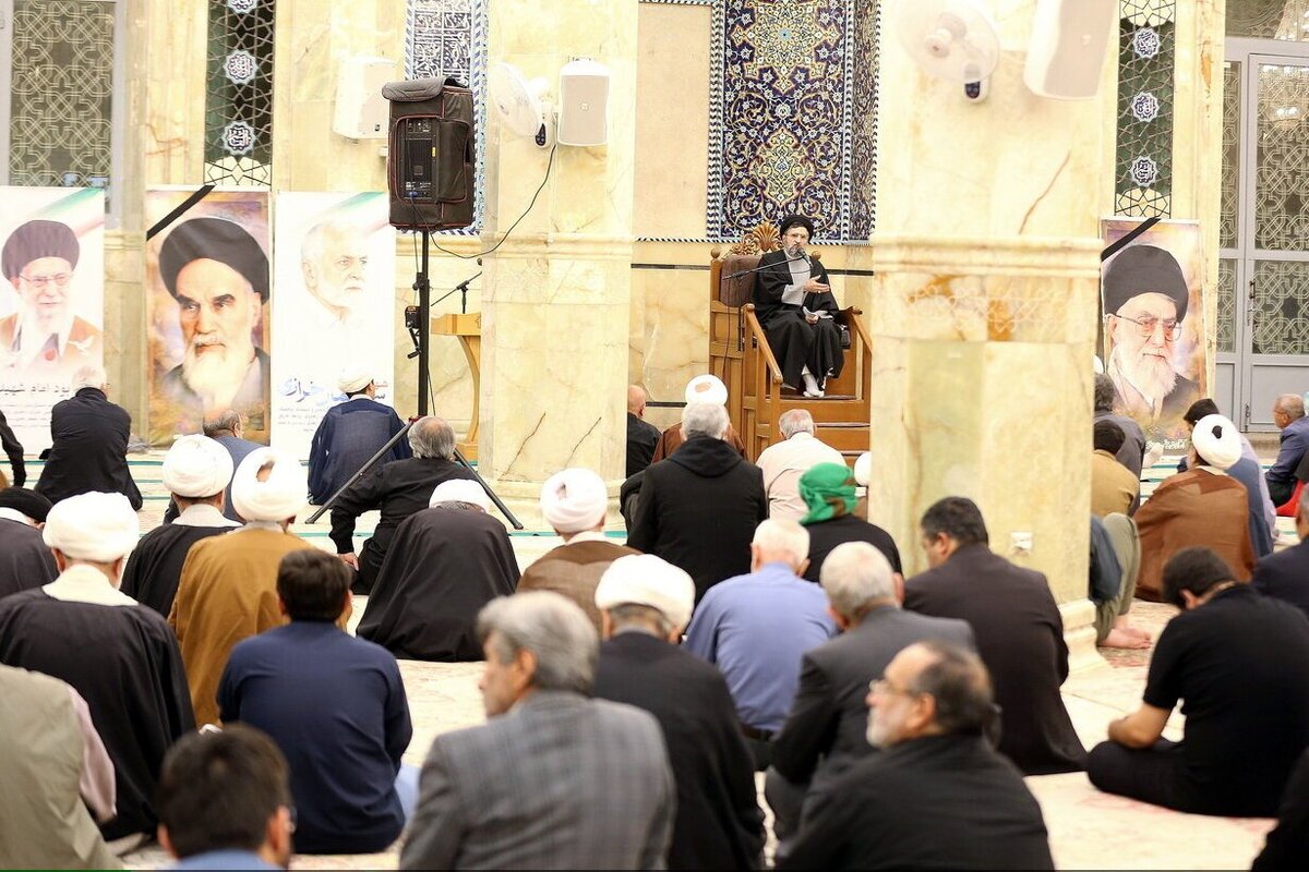مراسم بزرگداشت شهید دکتر خرازی در حرم بانوی کرامت برگزار شد
