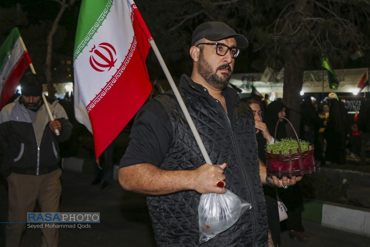 وقتی سفره نوروز میزبان تصاویر شهدا و جشن نابودی اسرائیل است وقتی سفره نوروز میزبان تصاویر شهدا و جشن نابودی اسرائیل است
