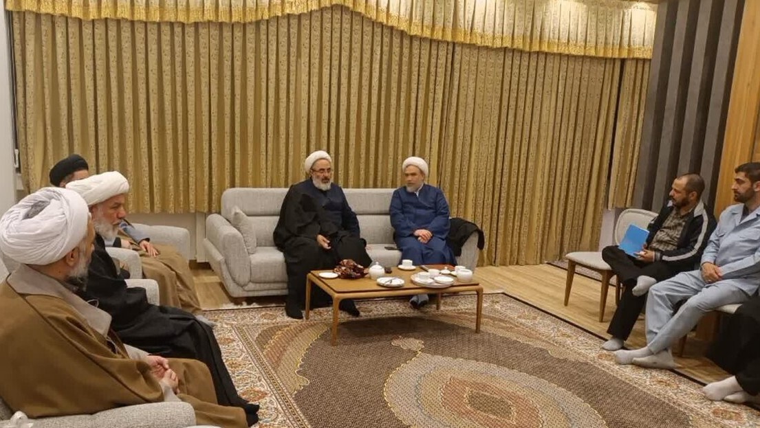 برگزاری نشست هماهنگی رئیس سازمان بسیج طلاب و روحانیون کشور با نهادهای حوزوی+ تصاویر برگزاری نشست هماهنگی رئیس سازمان بسیج طلاب و روحانیون کشور با نهادهای حوزوی+ تصاویر