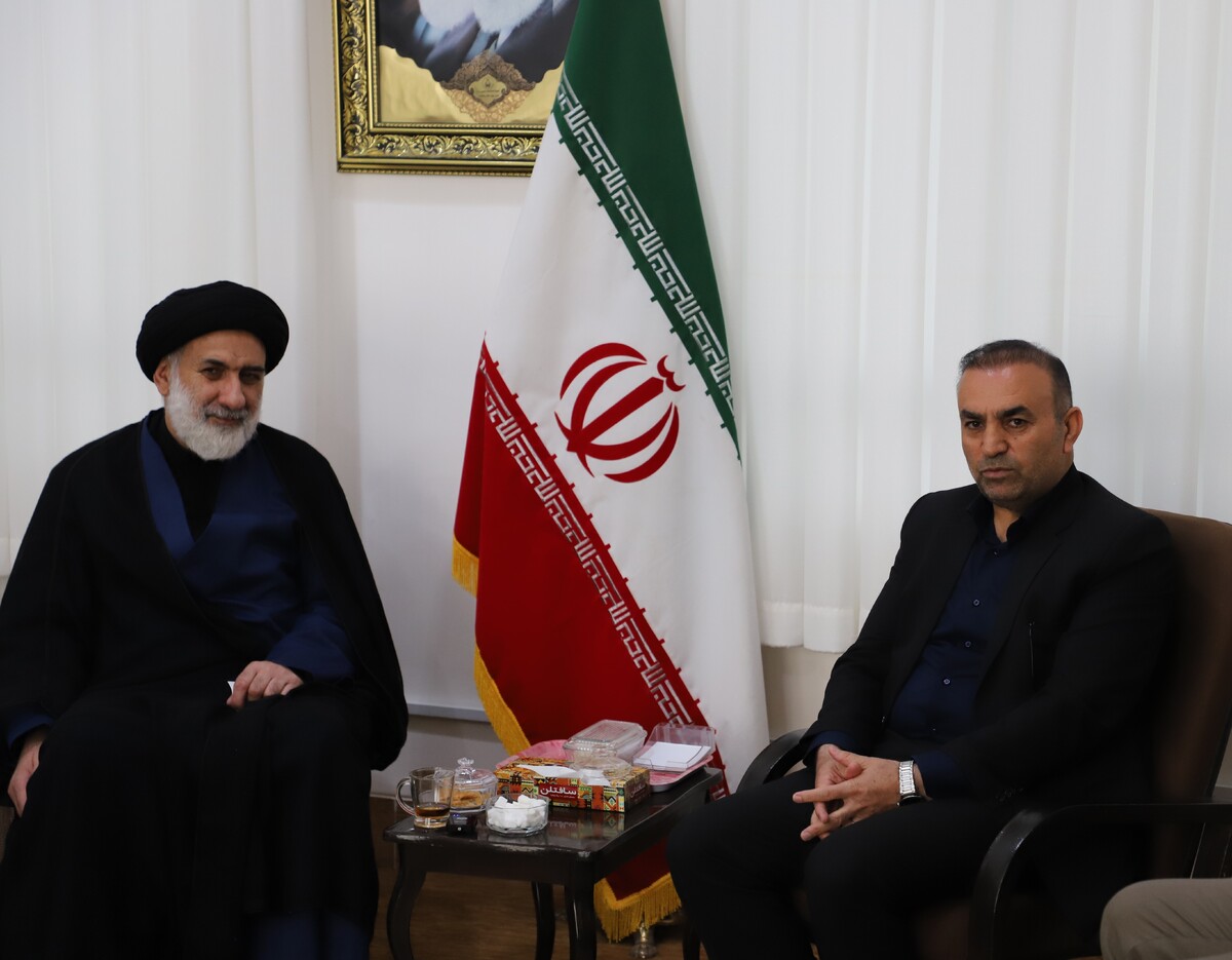 تأکید امام جمعه شهرکرد بر نقش کلیدی معلمان در بصیرت‌بخشی و تربیت نسل آینده