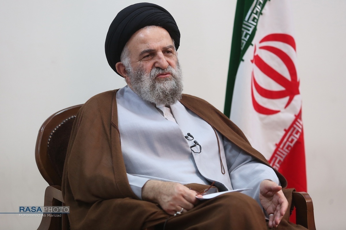مسئولان با اجرای فرامین رهبر انقلاب به مسیر مبارزه با آمریکای جنایتکار و رژیم صهیونیستی ادامه می دهند