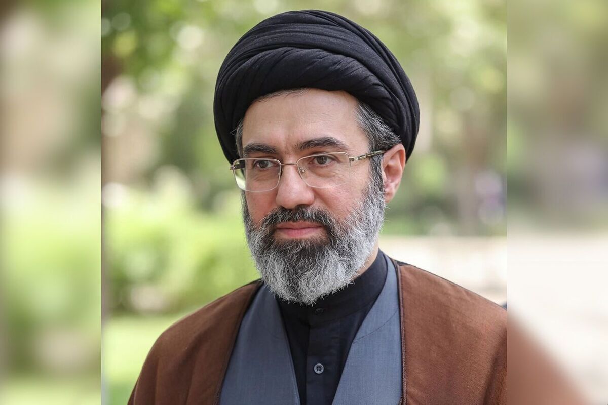 انتخاب آیت الله سید مجتبی خامنه‌ای امید را به جامعه تزریق کرد