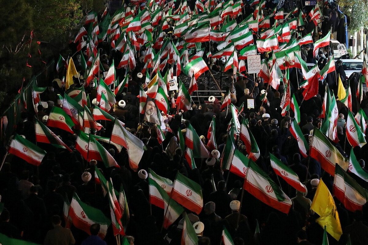 شور میدان؛ تشییع حماسی شهدای پردیسان در مقتل الشهدا