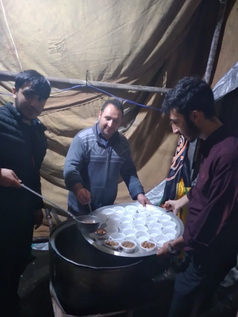 ادامه برپایی موکب سیدالشهدای انقلاب مدرسه علمیه امیرالمؤمنین+ تصاویر ادامه برپایی موکب سیدالشهدای انقلاب مدرسه علمیه امیرالمؤمنین+ تصاویر