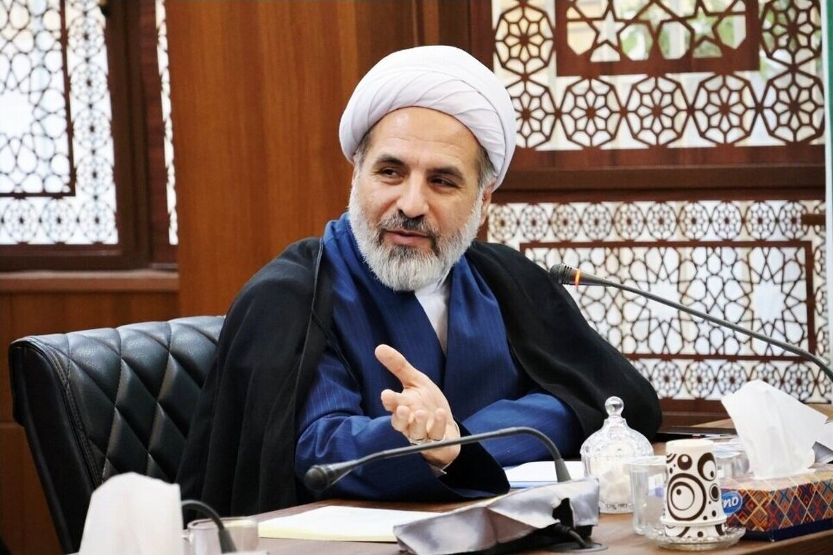 تأکید معاون پژوهش حوزه علمیه قم بر گذار از «تکرار» به «تولید اندیشه»