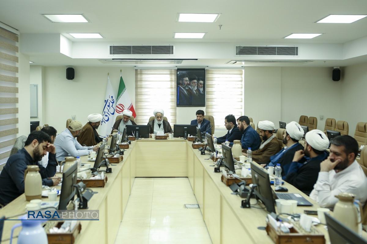 «دولت تمدنی» چتری برای همه عناصر هویتی و راهکار عبور از تناقضات دولت ملی «دولت تمدنی» چتری برای همه عناصر هویتی و راهکار عبور از تناقضات دولت ملی