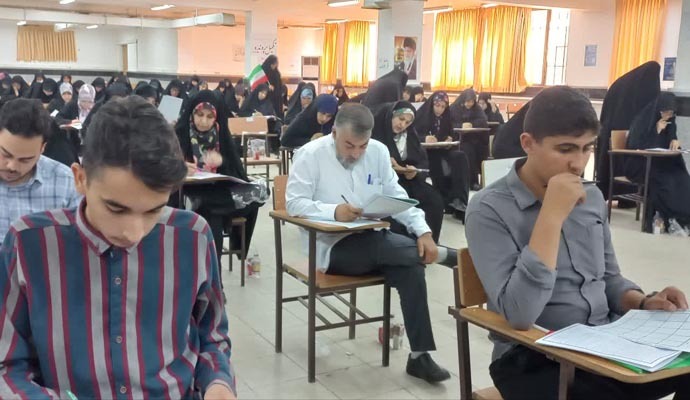 مرحله کتبی بیستمین دوره ارزیابی و اعطای مدرک تخصصی به حافظان قرآن کریم در کاشان برگزار شد