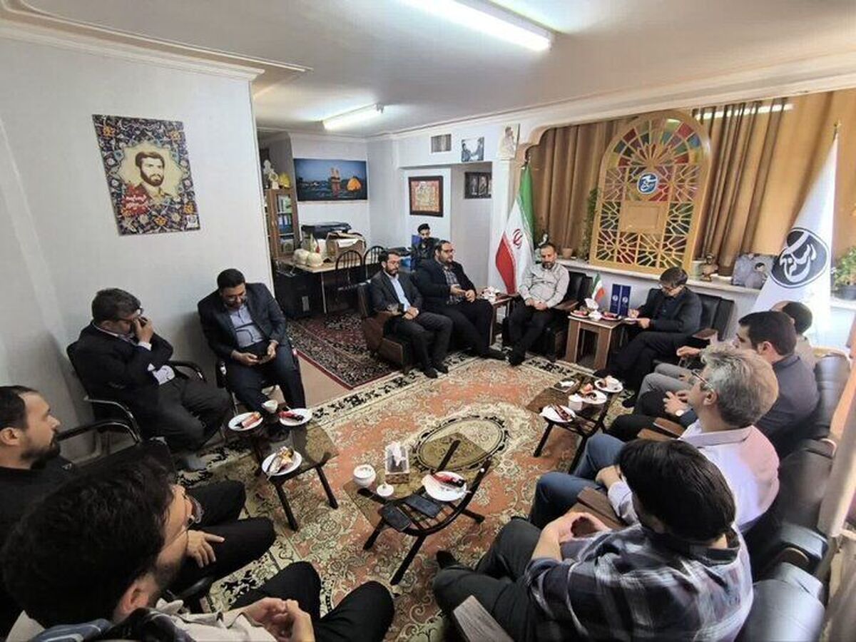 نقش رسانه ها کمتر از رزمندگان پای لانچر نیست