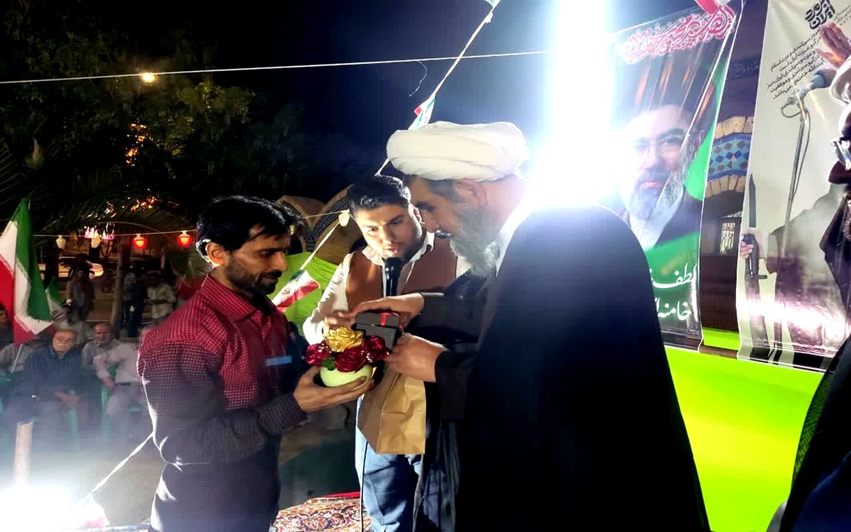 ویژه برنامه «پیوند آسمانی، جشن مهر ماندگار» در کاشان برگزار شد