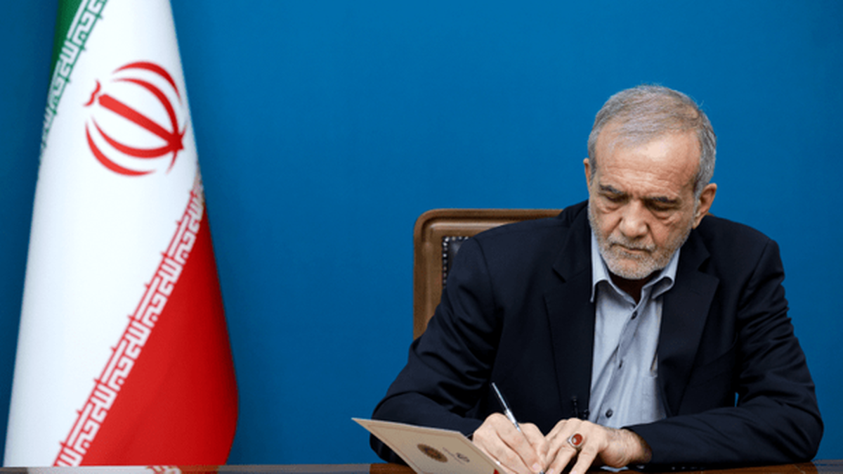 امیدواریم شکست‌های تاریخی عبرت مستکبران شود