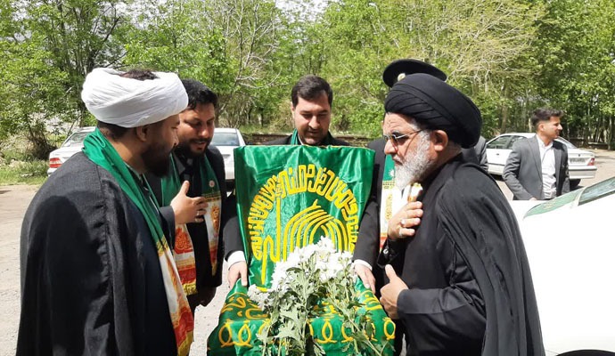 کاروان زیر سایه خورشید به نطنز شهر اولیا الله رسید