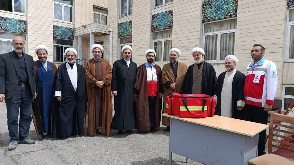 برپایی ایستگاه غربالگری سلامت در حوزه علمیه حضرت ولیعصر+ تصاویر برپایی ایستگاه غربالگری سلامت در حوزه علمیه حضرت ولیعصر+ تصاویر