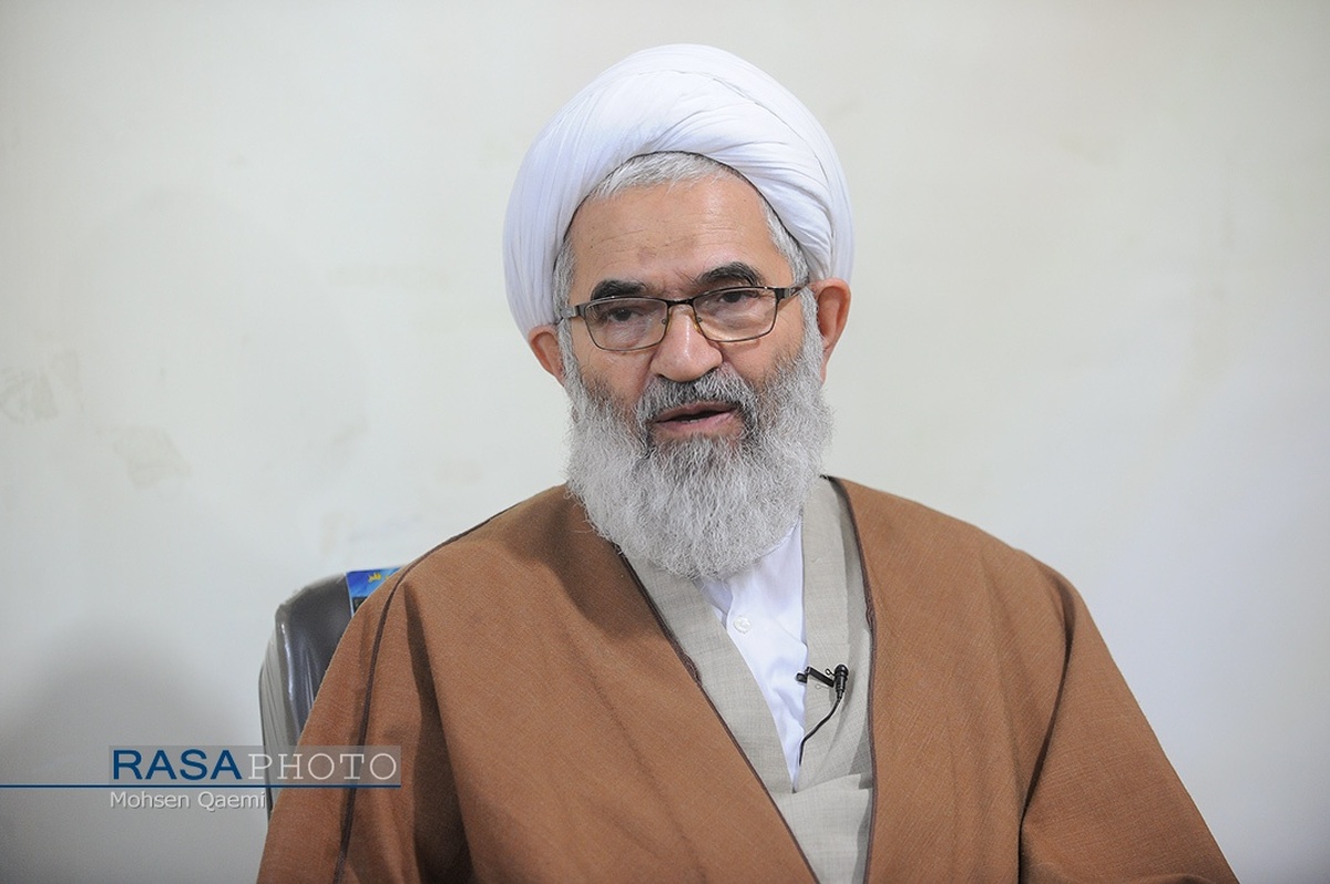 امام شهید در استنباط احکام، دقت‌های ژرف و عمیقی داشتند/ مقایسه درس مراجع بزرگ نجف و قائد شهید