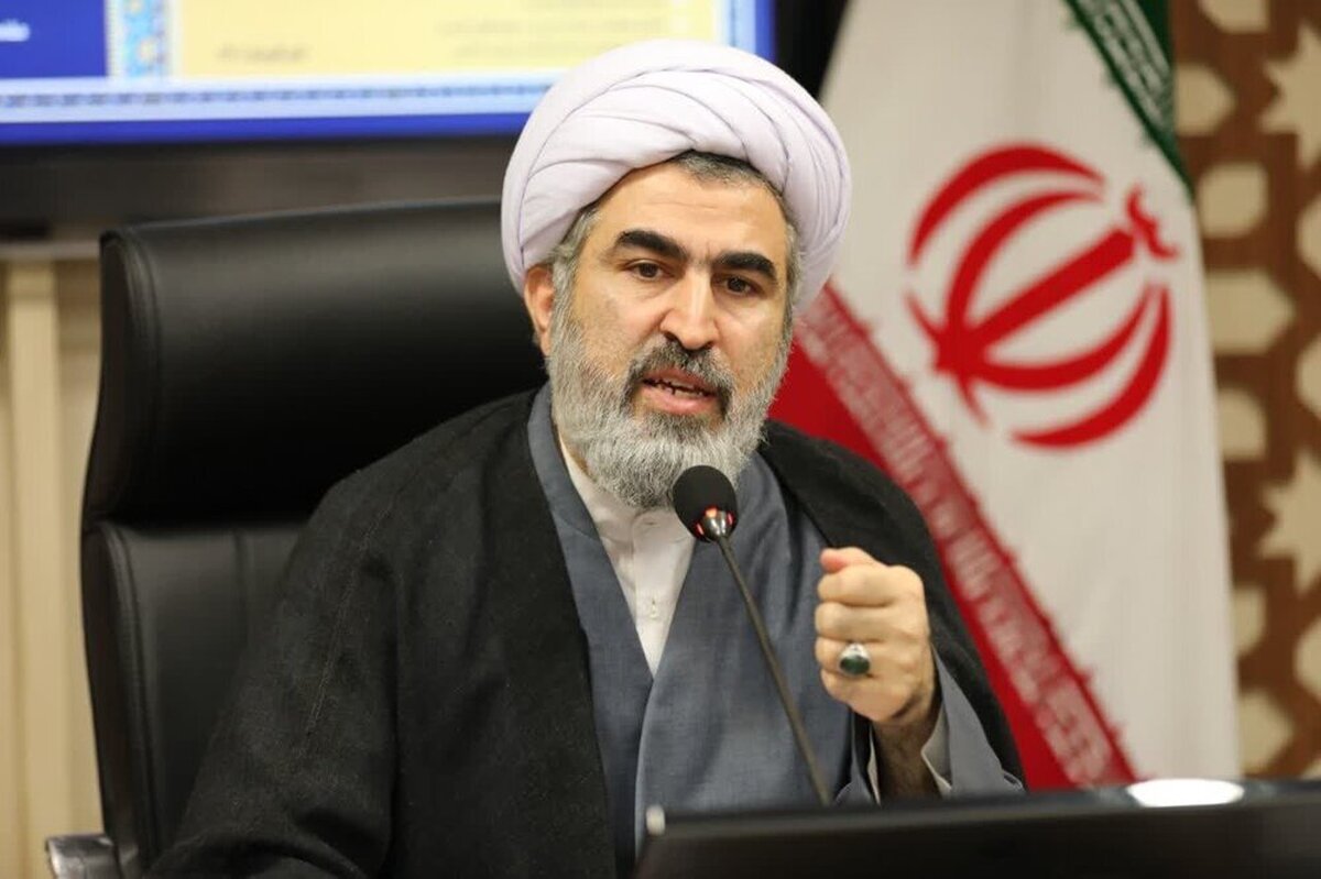 پایداری بر اصول اسلامی؛ رمز جذبه امام شهید در دل مستضعفان عالم