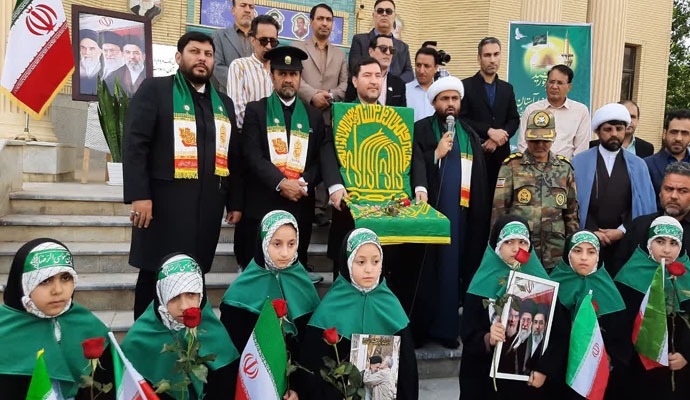 کاروان زیر سایه خورشید به دارالشهدای آران و بیدگل رسید+ عکس