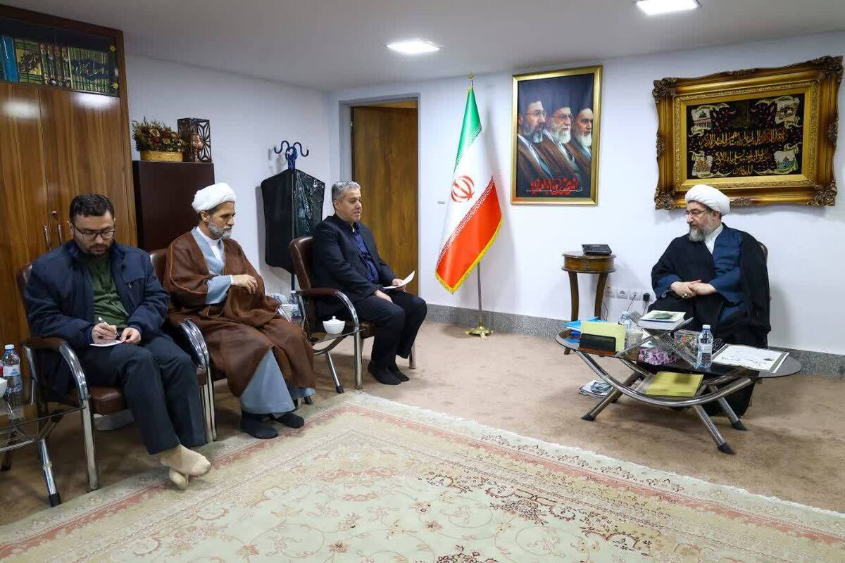 دیدار مدیرکل کمیته امداد استان با امام جمعه تبریز