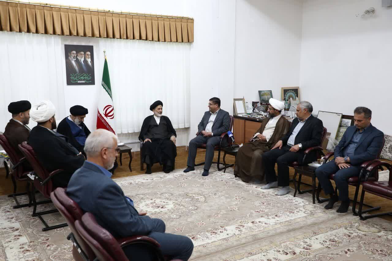 همگرایی و انسجام مدیریتی در چهارمحال و بختیاری حول محور نماینده ولیفقیه همگرایی و انسجام مدیریتی در چهارمحال و بختیاری حول محور نماینده ولیفقیه