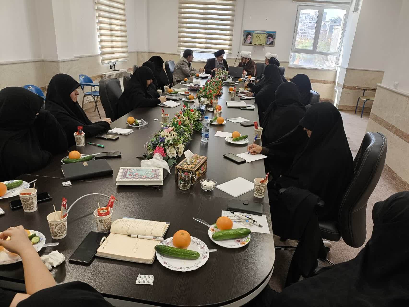 تأکید امام جمعه ارومیه بر جایگاه دعا در زندگی مؤمنانه و مدیریت+ تصاویر تأکید امام جمعه ارومیه بر جایگاه دعا در زندگی مؤمنانه و مدیریت+ تصاویر