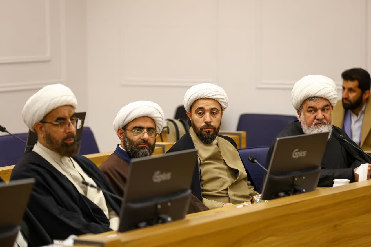 وحدت دلها در جامعه جلوهای از لطف الهی است+ تصاویر وحدت دلها در جامعه جلوهای از لطف الهی است+ تصاویر