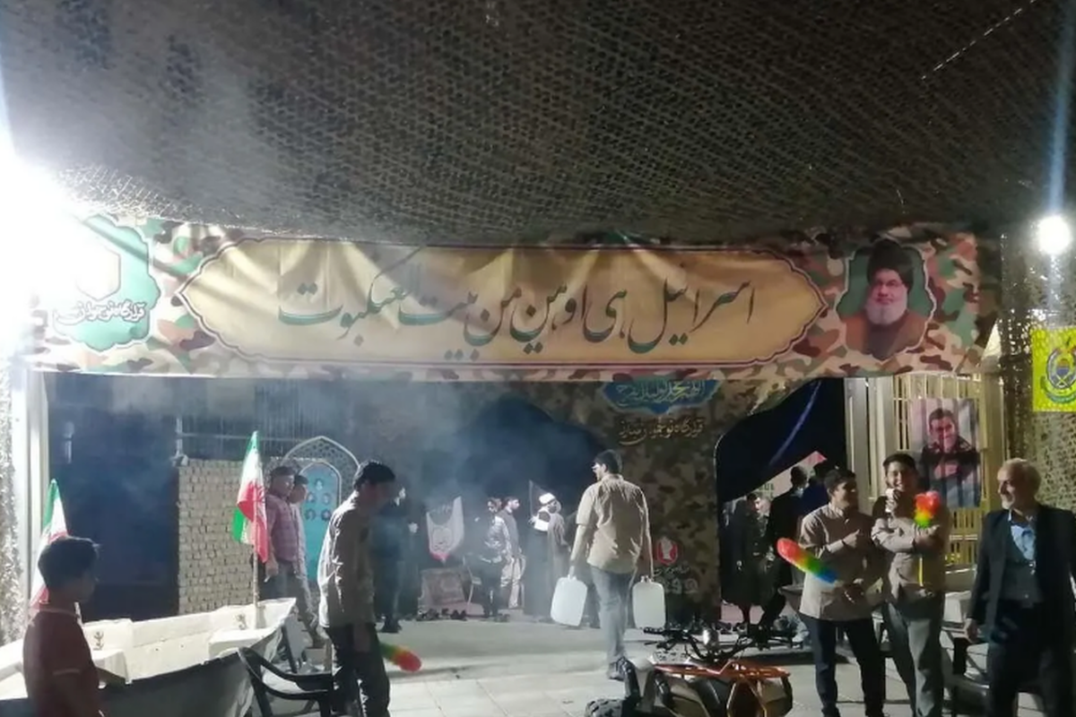 برپایی قرارگاه نوجوان مبارز در تجمعات شبانه قم