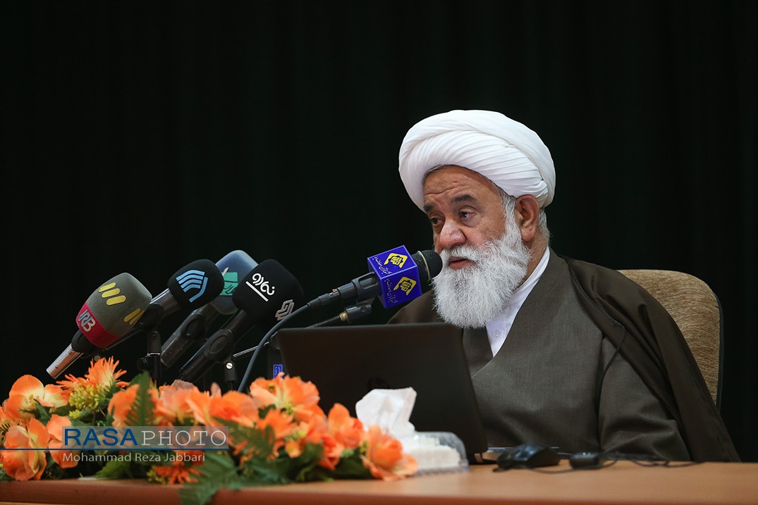 پیامهای تسلیت مراجع تقلید و علما در پی ارتحال آیتالله فیاض پیامهای تسلیت مراجع تقلید و علما در پی ارتحال آیتالله فیاض