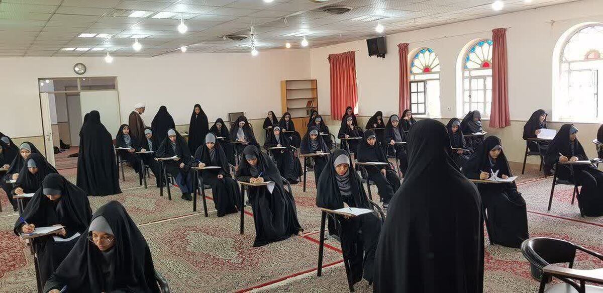 تغییر زمان امتحانات متمرکز حوزه‌های علمیه خواهران در پی برگزاری مراسم وداع با قائد امت