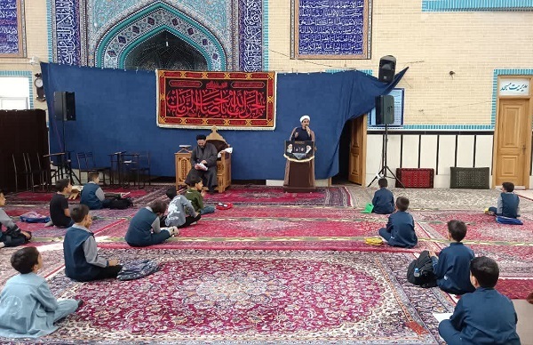 برگزاری المپیاد علمی در دبستان شریف قم؛ تلفیق آموزش علمی و تربیت دینی