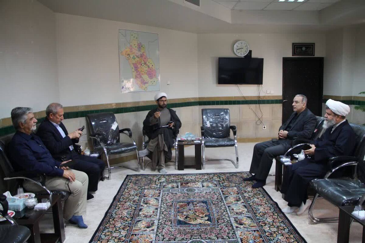 هم‌افزایی حوزه و دانشگاه لازمه پاسخگویی مؤثر به مطالبات مردمی