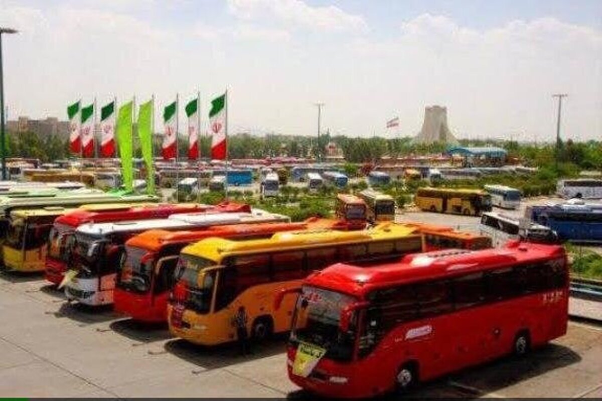آغاز پیش‌فروش بلیت اتوبوس برای مراسم تشییع رهبر شهید در قم