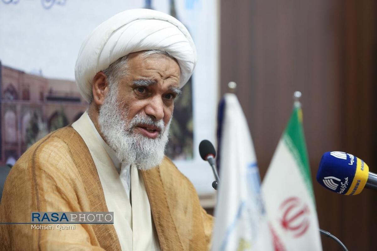 خون رهبر شهید انقلاب، بساط استکبار جهانی را جمع خواهد کرد