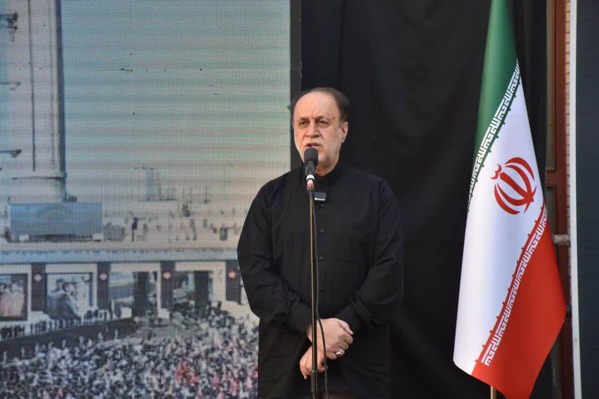 عزت ملت ایران در ایستادگی است