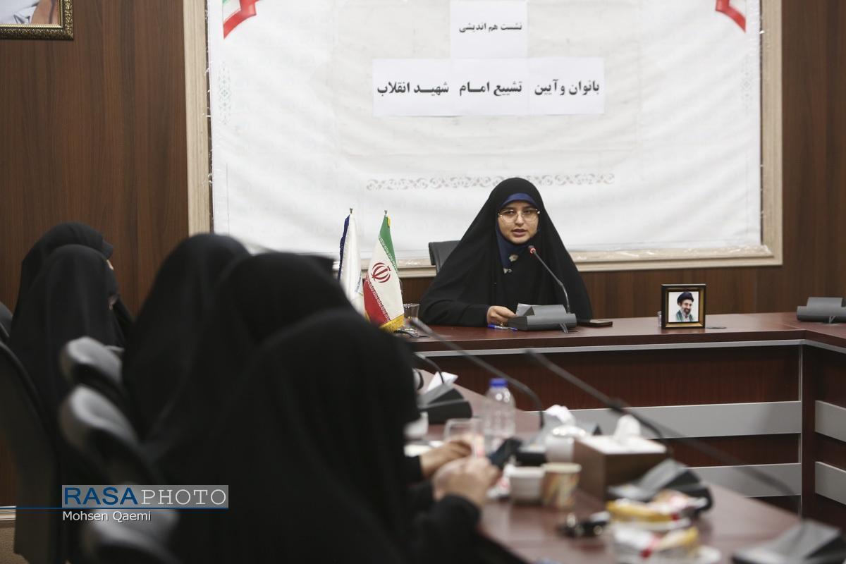 ثبت روایت تشییع رهبر شهید، مأموریت اصلی دانشجویان انقلابی است