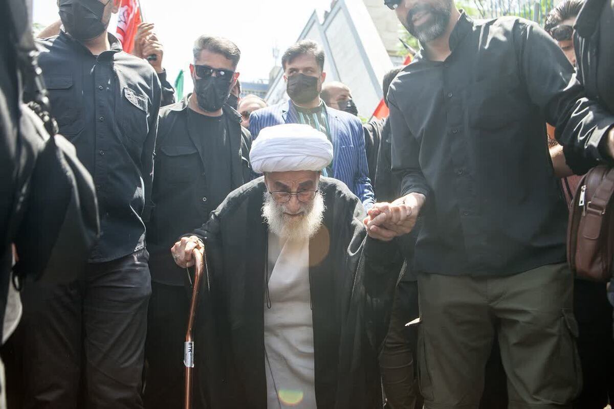وداع آیت‌الله جنتی با «قائد شهید امت»