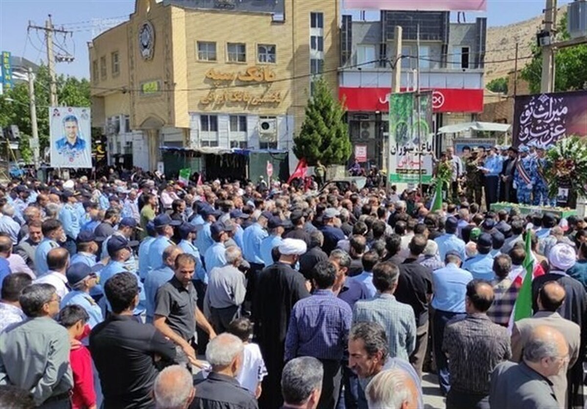 تشییع پیکر شهدای اخیر مدافع میهن در شیراز