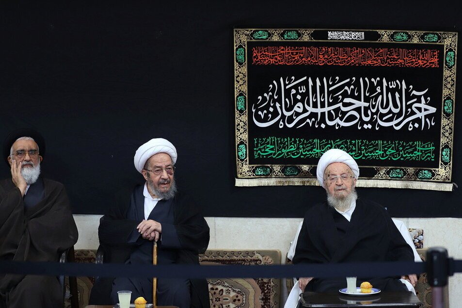 مراسم روز تاسوعا با حضور مراجع تقلید برگزار شد
