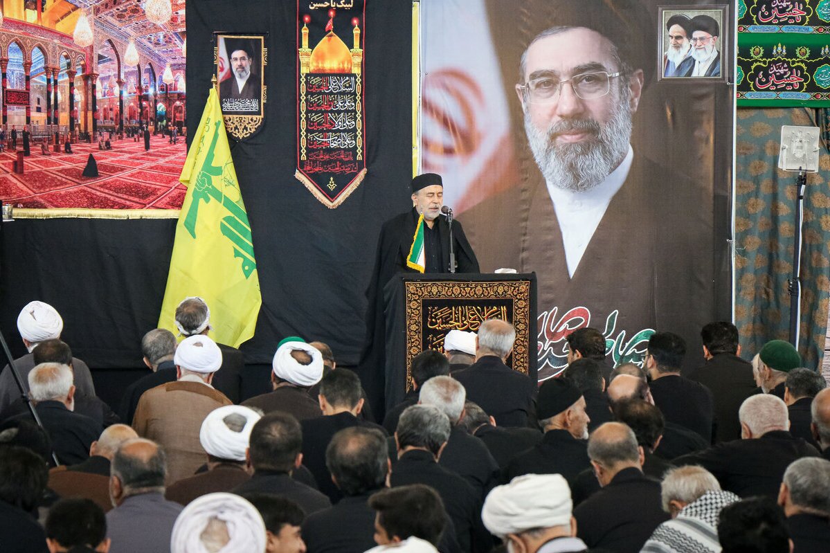 مراسم روز تاسوعا با حضور مراجع تقلید برگزار شد
