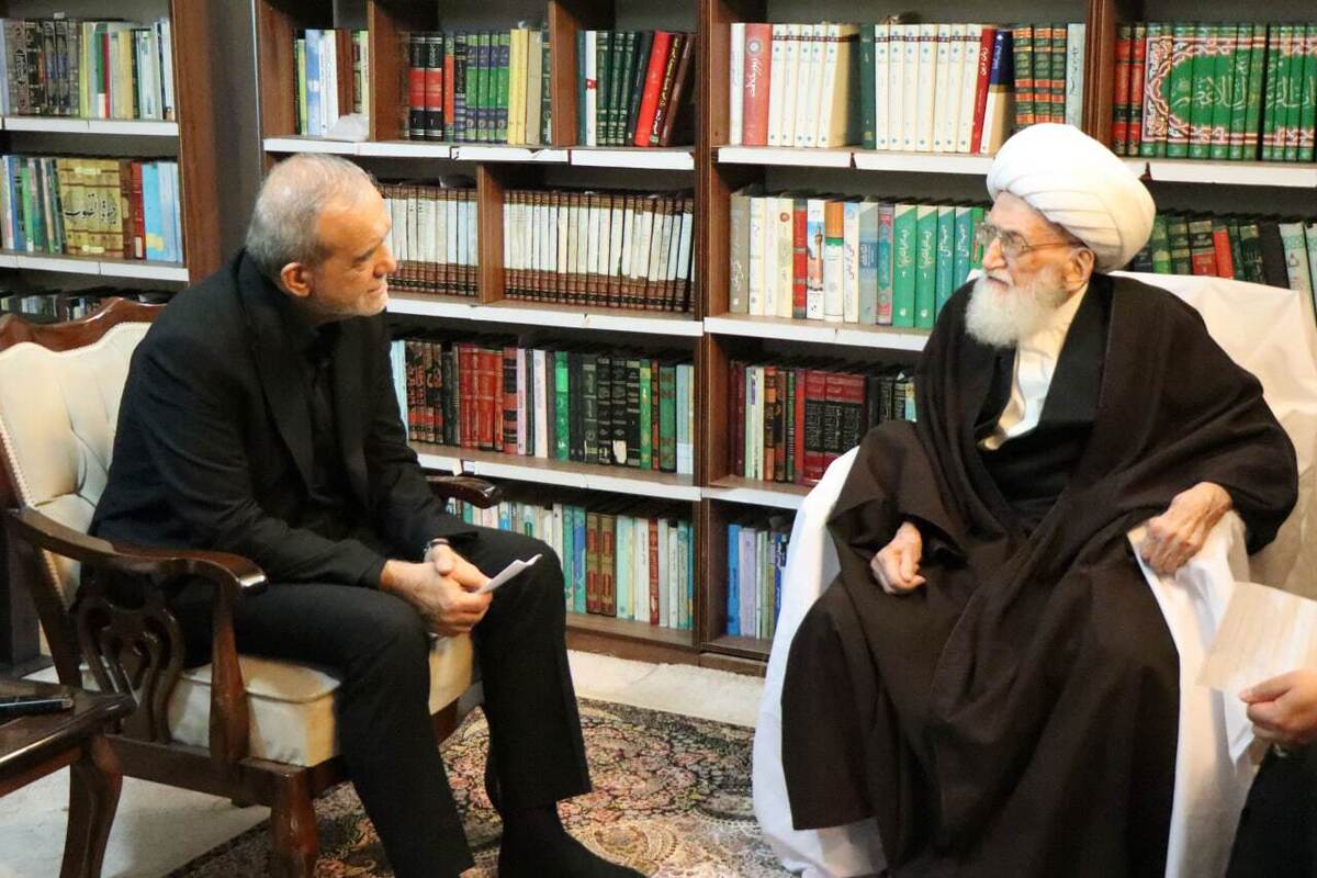 وحدت حول محور رهبری حفظ شود و سخن ایشان فصل‌الخطاب باشد/ از رئیس جمهور حمایت می‌کنیم