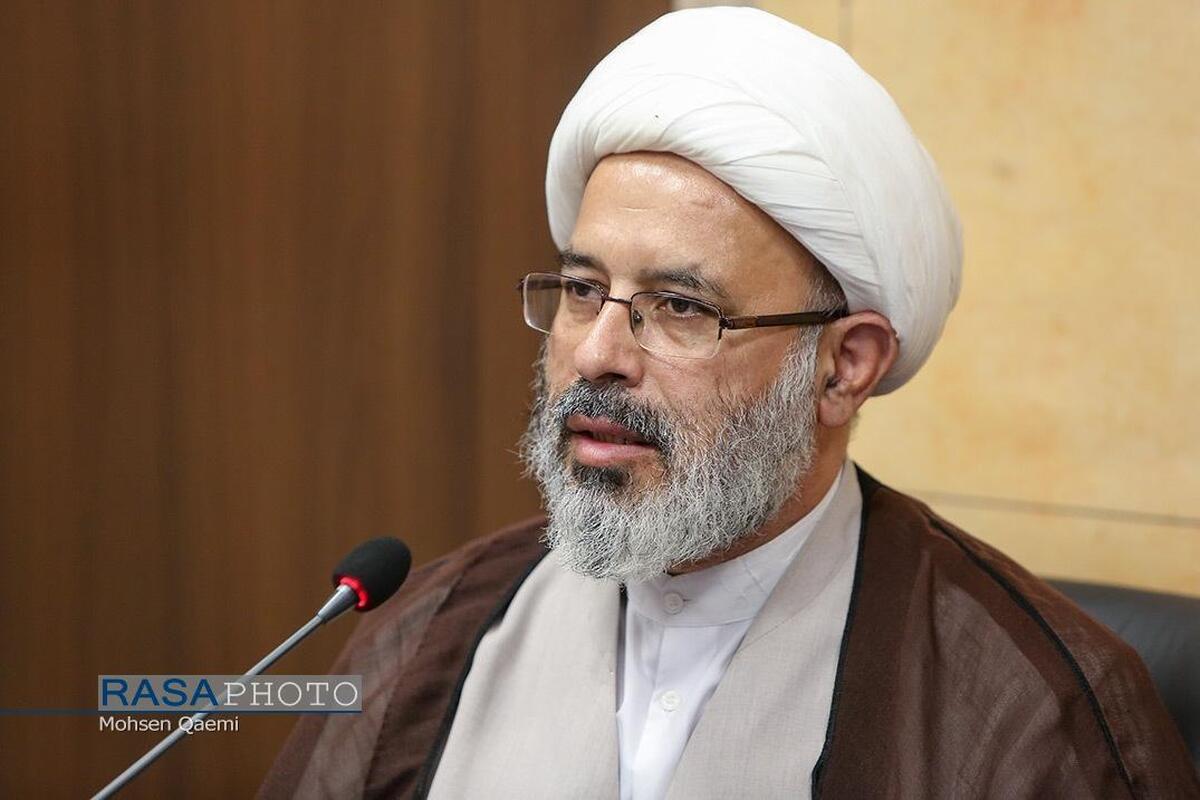 هویت طلبه مقدم بر منزلت اجتماعی است/تعارض طلبگی با سیاست و معنویت، موهوم است