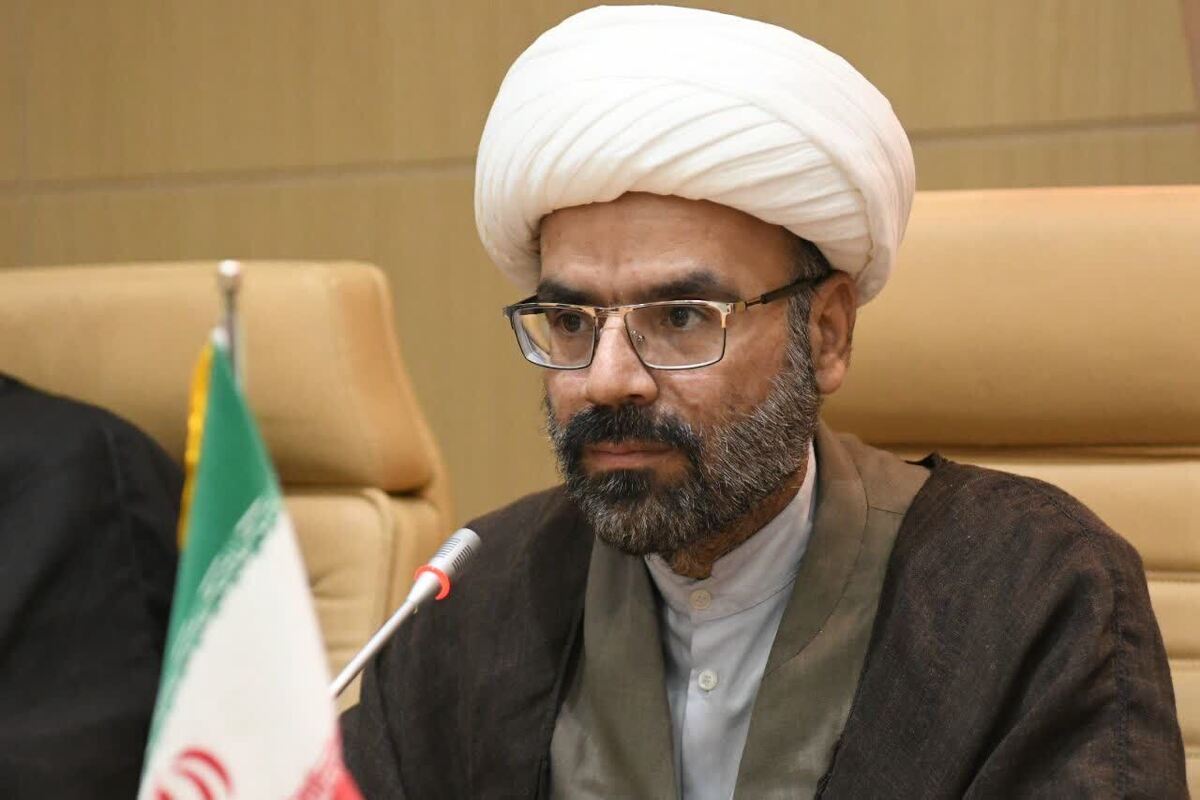 برنامه ریزی برای اعزام طلاب و روحانیون فارس به مراسم تشییع قائد امت